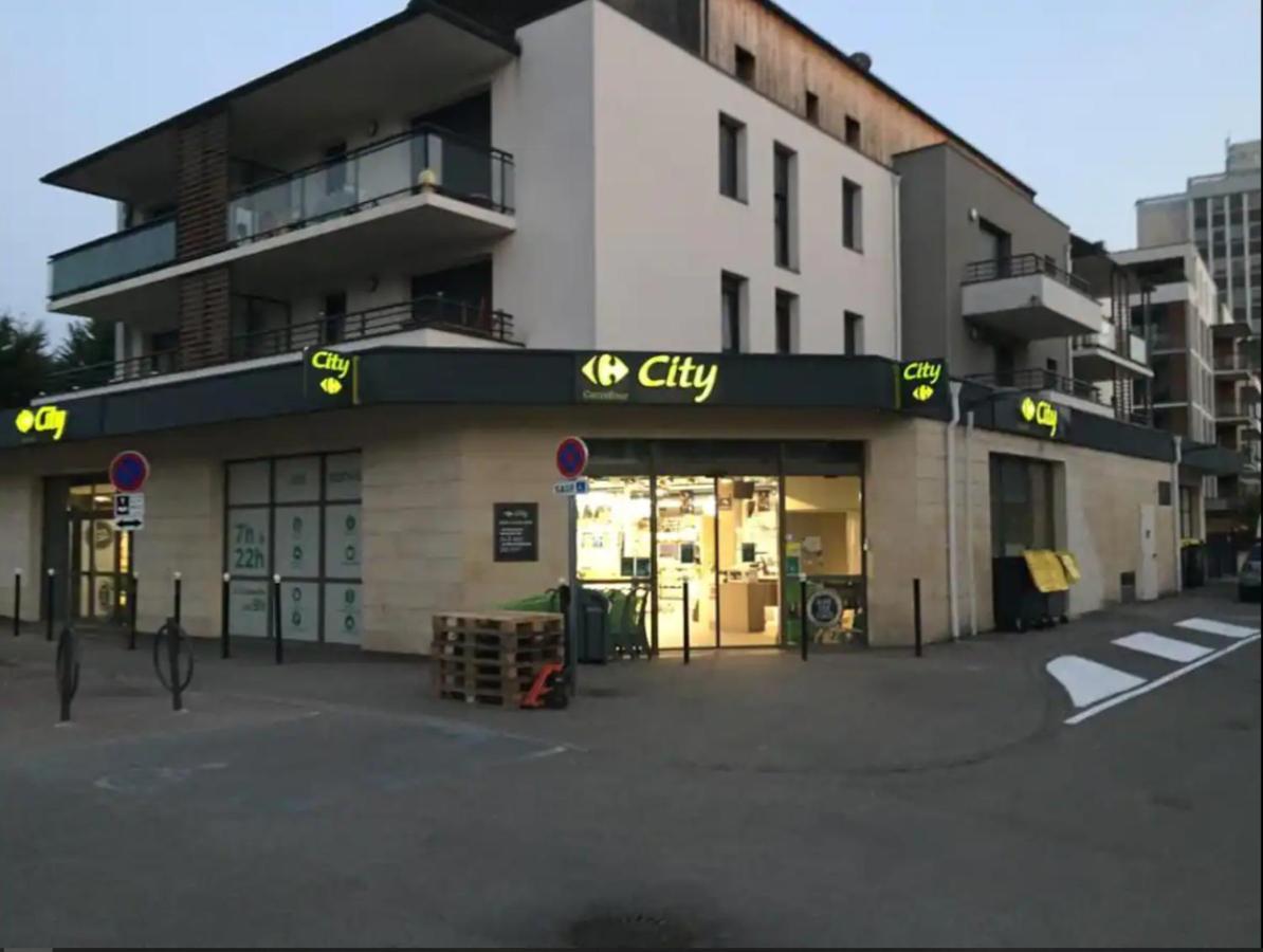 Logement A Brive, Proche Centre-Ville Et Gare, Avec Climatisation - Internet Fibre - Stationnements Gratuit Exteriör bild